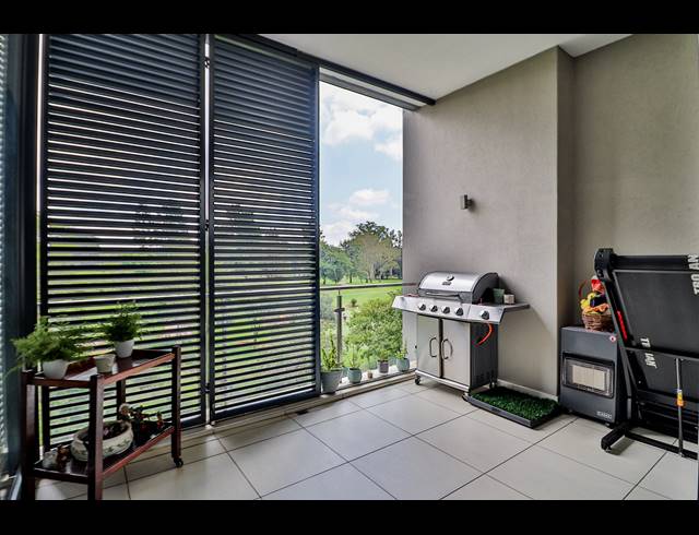 3 BEDROOM APARTMENT FOR SALE IN HOUGHTON ESTATE